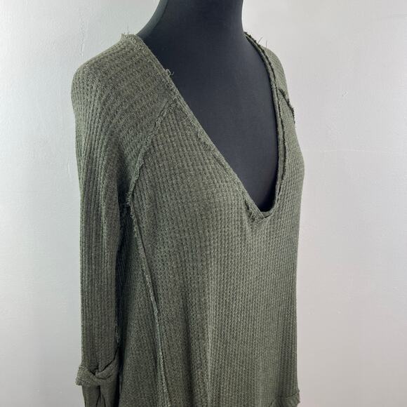 We The Free People Laguna Green Top Waffle Deep Neck Raglan Sleeve Size Small S - Picture 7 of 11